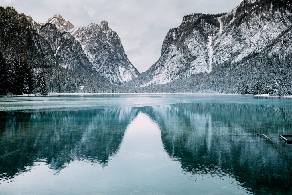 Staying Pain-Free in Winter in Airdrie, Alberta: The Role of Athletic Therapy 1 tim stief YFFGkE3y4F8 unsplash